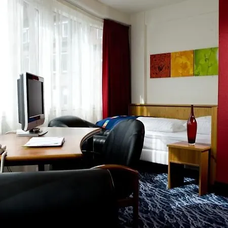 Park By Radisson Hotel 4*